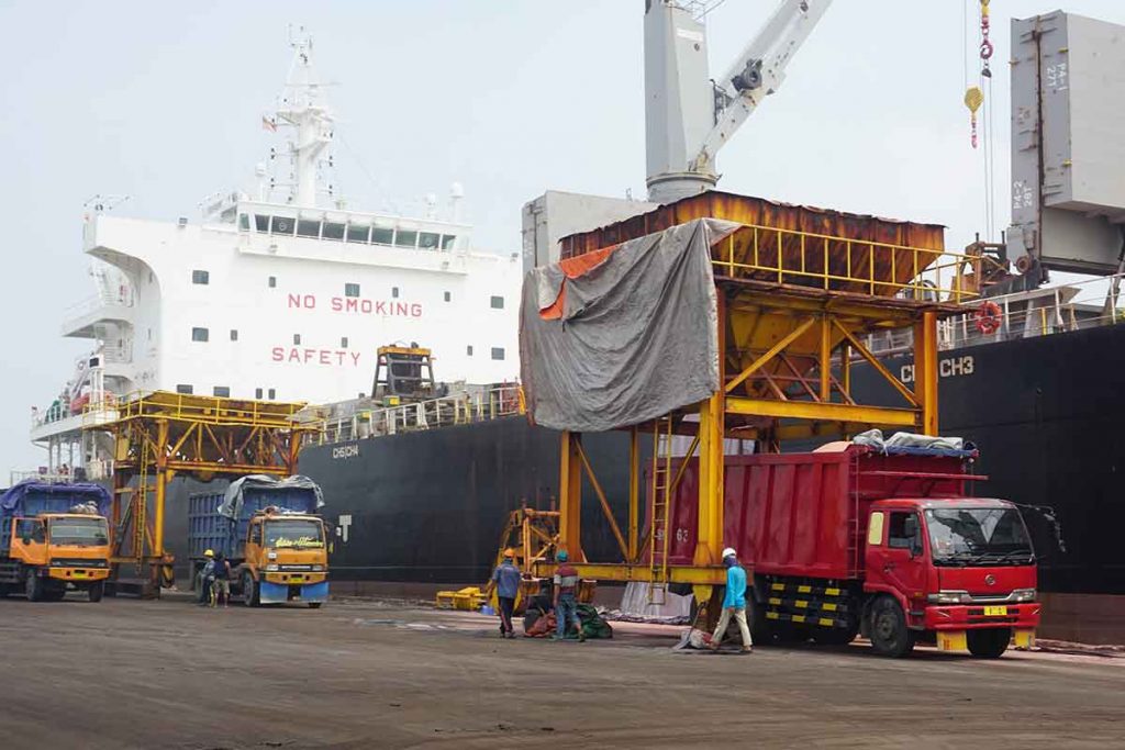 Stevedoring United for Success